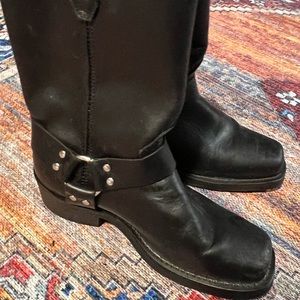 Dingo women’s harness boots